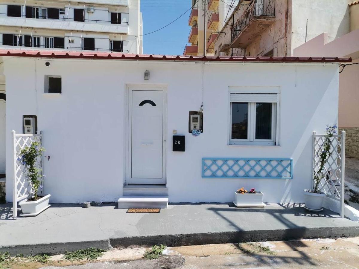 Blue Central Apt 10 Min To The Port/ Wash Machine Lávrion Екстериор снимка