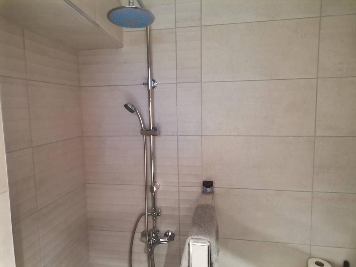 Blue Central Apt 10 Min To The Port/ Wash Machine Lávrion Екстериор снимка